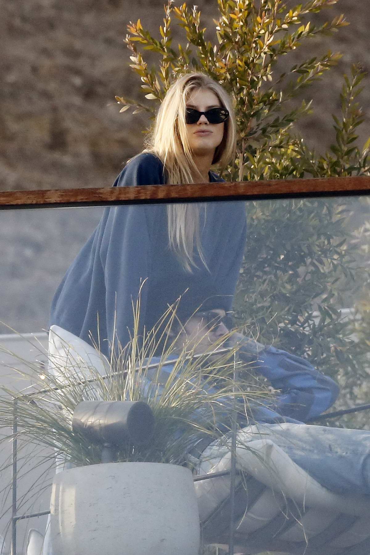 Charlotte McKinney looked cozy with her new boyfriend as they hangout