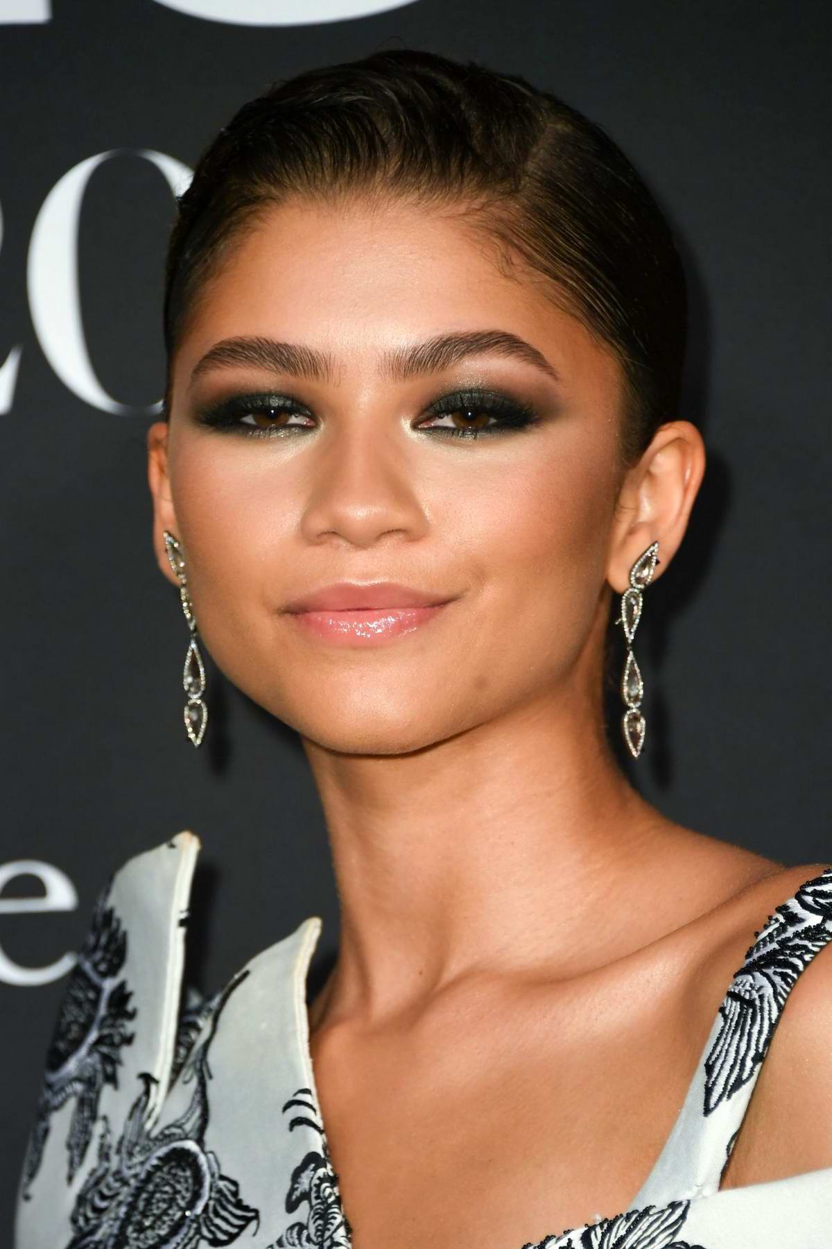 zendaya attends the 5th annual instyle awards in los angeles-211019_5