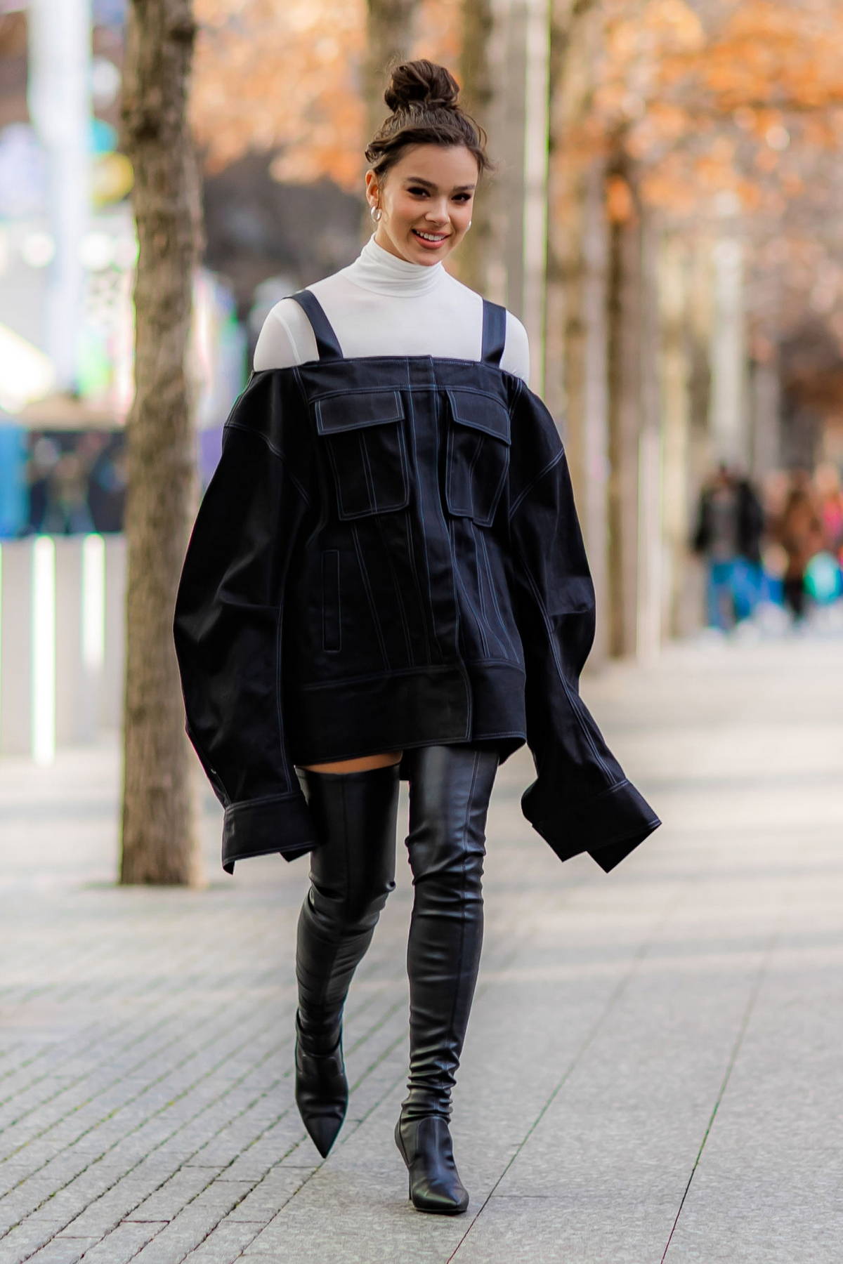 Hailee Steinfeld puts on a stylish display in black and white while