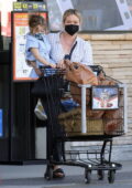 Hilary Duff takes her daughter along while she goes grocery shopping in Studio City, California