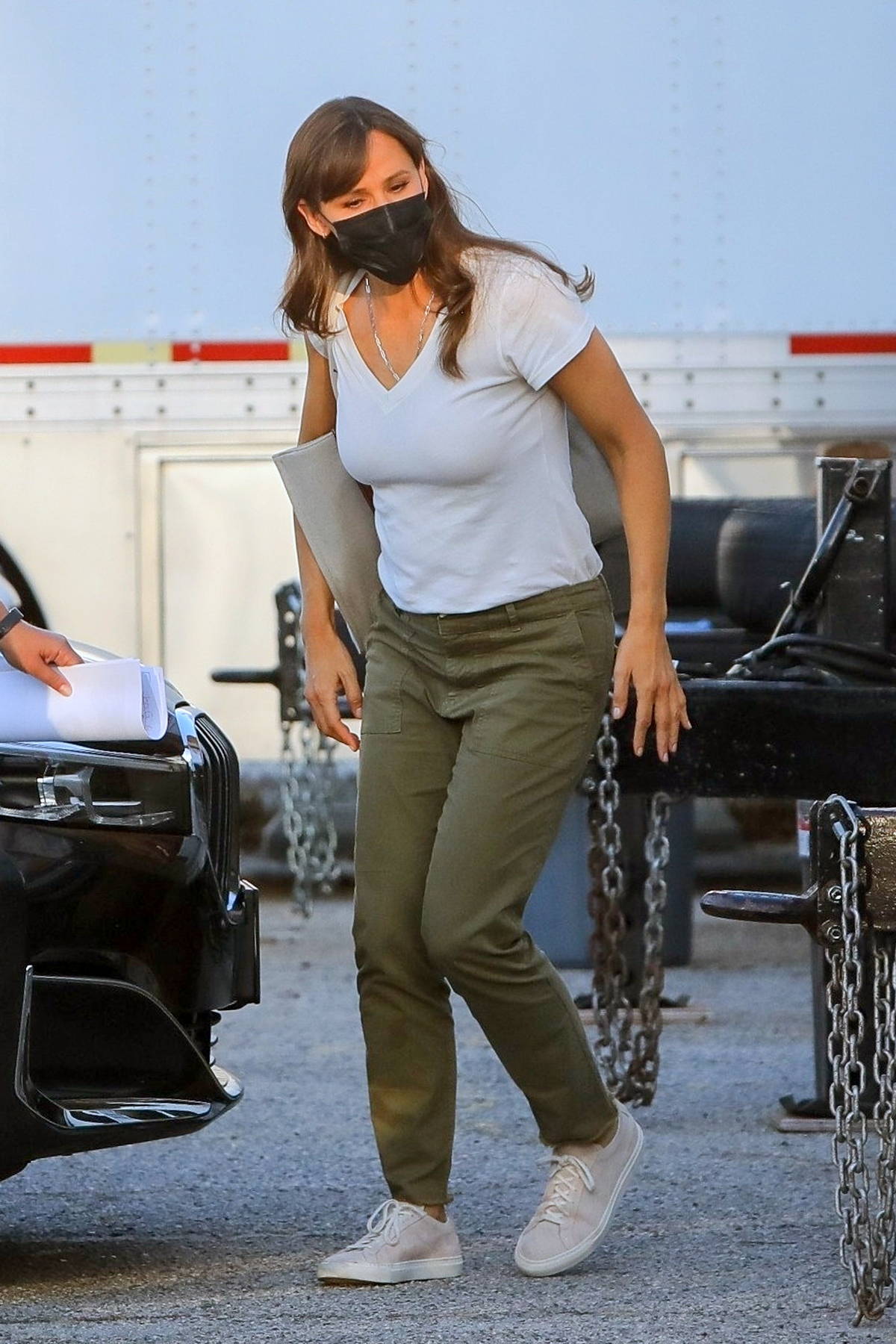Jennifer Garner wraps up her shoot on the set of her upcoming