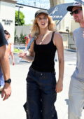 Samara Weaving takes part in the SAG-AFTRA and WGA strike at Paramount Pictures Studio in Los Angeles